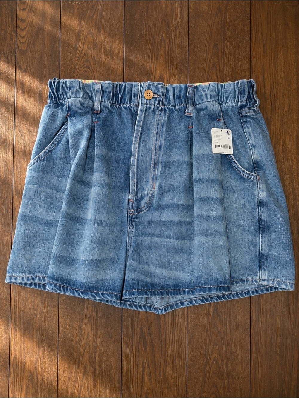 We The Free Clark Pleated Denim Shorts Sz XL NWT